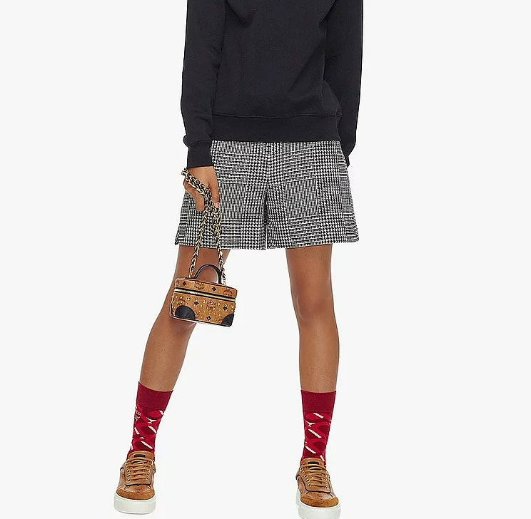 Túi MCM Vanity Case in Gold Studded Visetos MWRCSVI05CO001 - Ảnh 4