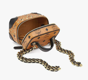 Alternative view of Túi MCM Vanity Case in Gold Studded Visetos MWRCSVI05CO001