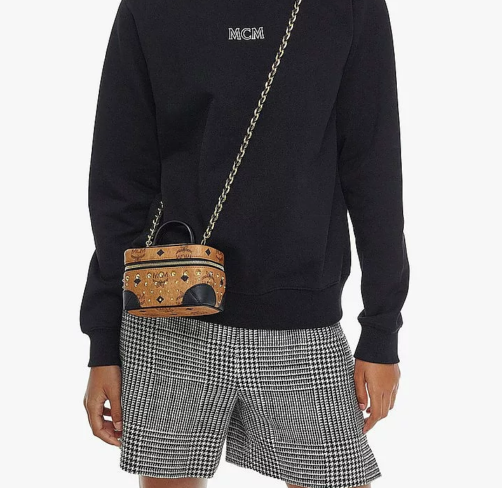 Túi MCM Vanity Case in Gold Studded Visetos MWRCSVI05CO001 - Ảnh 5