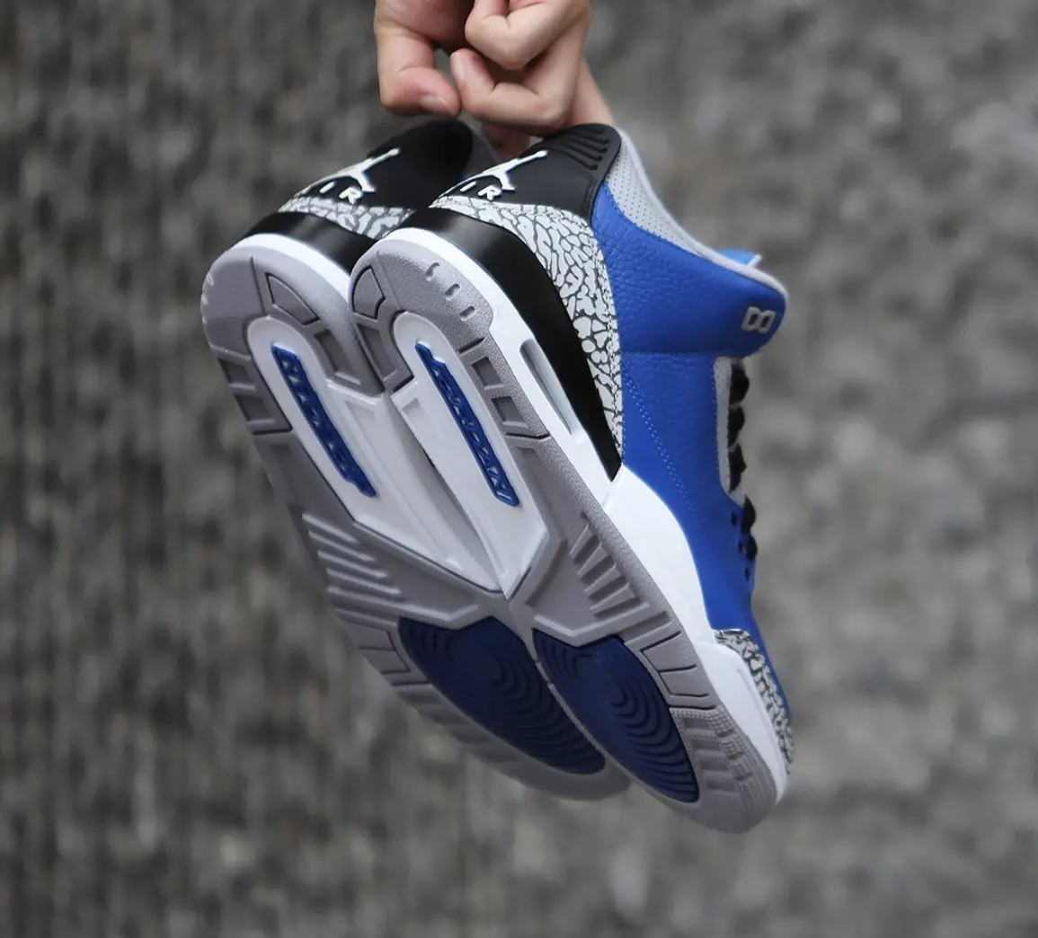 Alternative view of Giày Nike Air Jordan 3 Retro Varsity Royal Cement CT8532-400