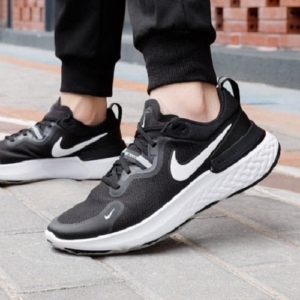 Alternative view of Giày Nike React Miler 'Black' CW1777-003