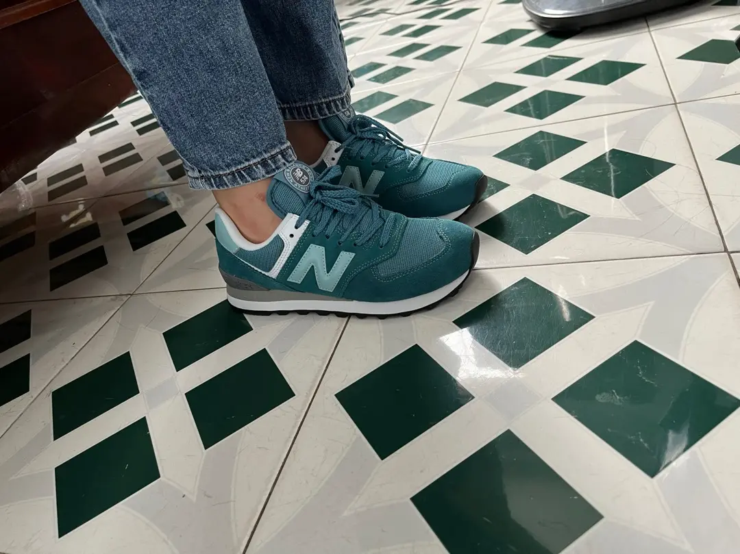 Alternative view of Giày New Balance 574 Classic 'Deep Sea' WL574HC2