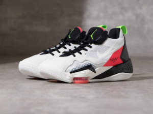 Alternative view of Giày Nike Jordan Zoom 92 GS 'White Flash Crimson' CN9138-100