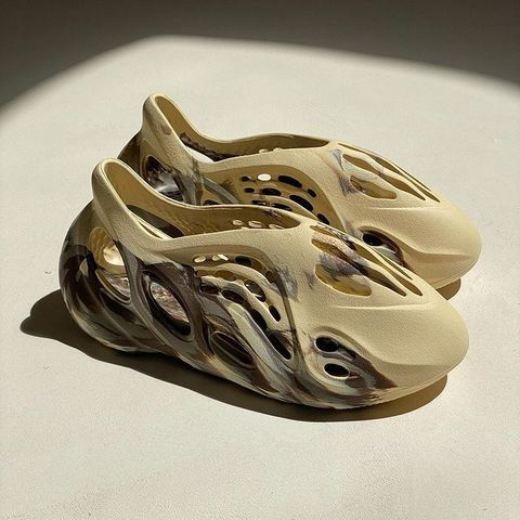 Dép Adidas Yeezy Foam Runner 'MX Cream Clay' GX8774 - Ảnh 7