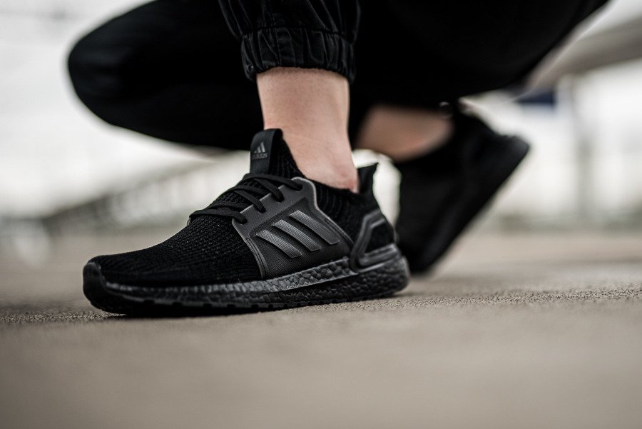 Giày Adidas Wmns UltraBoost 19 'Triple Black' EF1345 - Ảnh 3