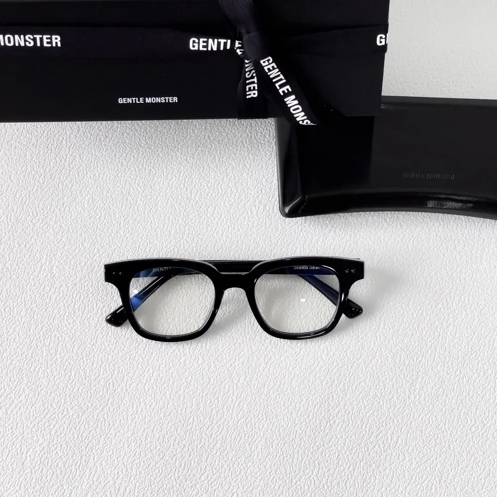 Alternative view of Kính Gentle Monster South Side 01