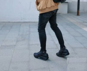 Alternative view of Giày Nike Adapt Auto Max 'Triple Black' CZ6800-002