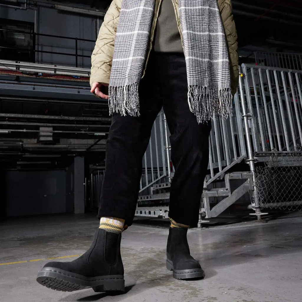 Giay Dr.Martens 2976 Nubuck 'Black' 27674001