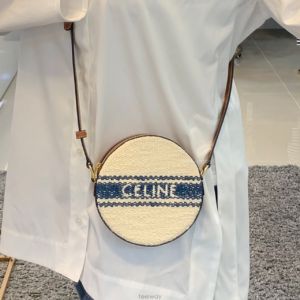 Alternative view of Túi Celine Casual Style Leather Logo Shoulder Bags 10G342DHT-07TN