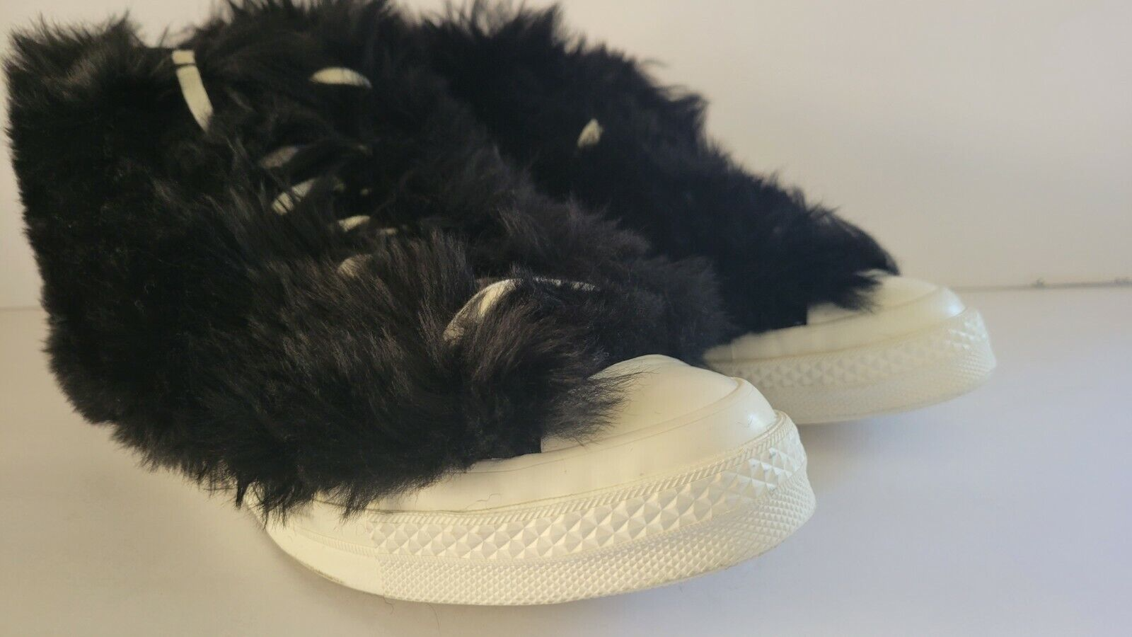 Giày Converse AMBUSH x Chuck 70 High 'Fuzzy Black Egret' 170586C - Ảnh 4