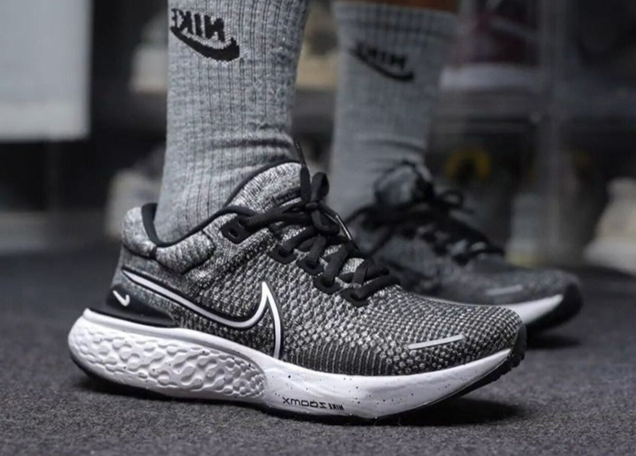 Giày Nike ZoomX Invincible Run Flyknit 'Black White' CT2228-103 - Ảnh 2