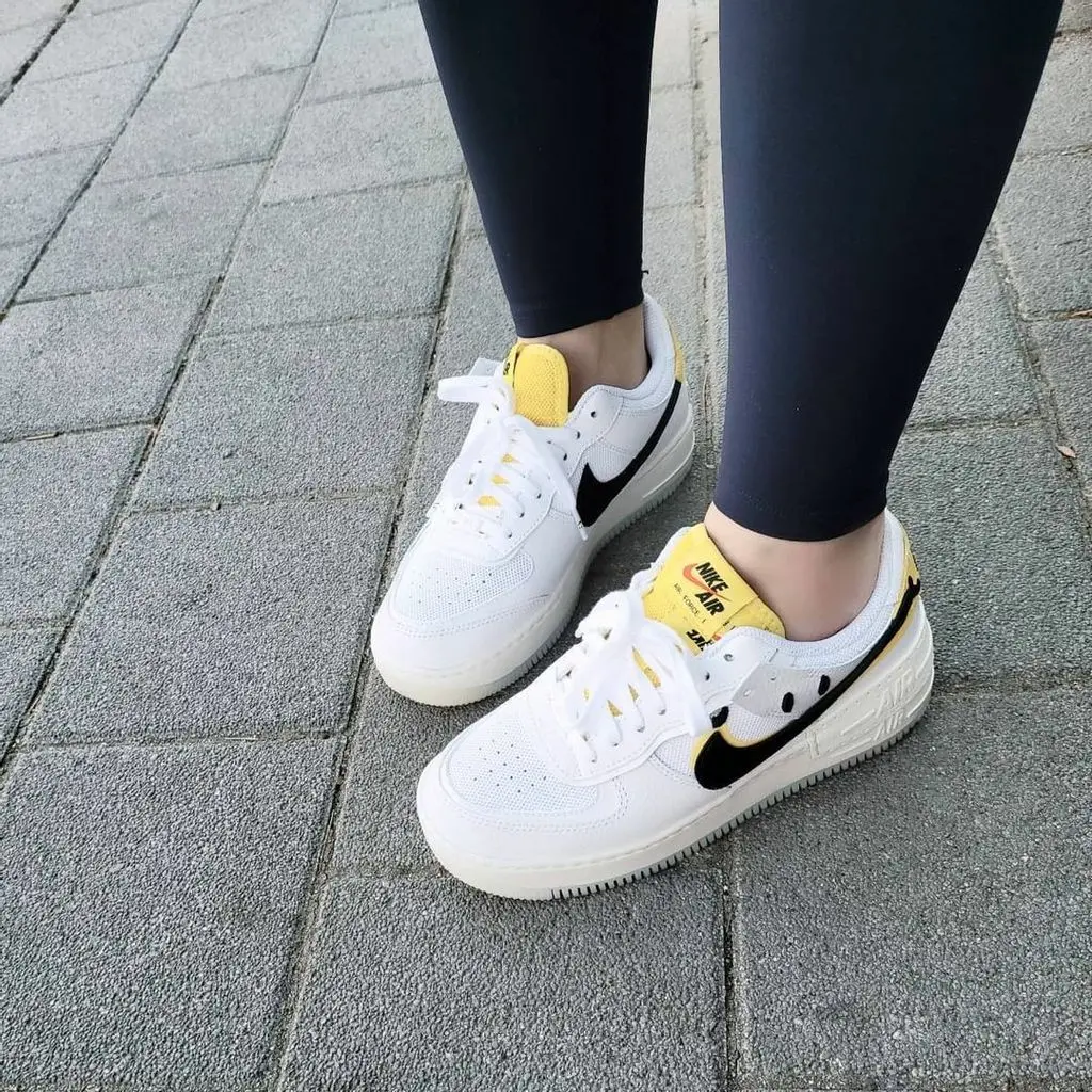 Alternative view of Giày Nike Air Force 1 Low Shadow Go The Extra Smile DO5872-100