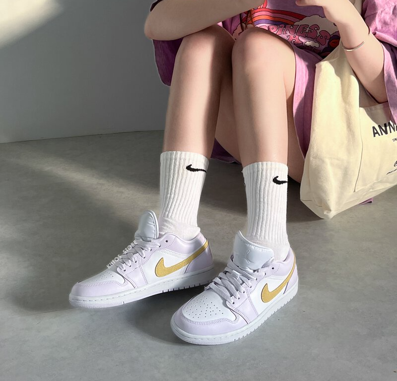 Giay Nike Air Jordan 1 Low 'Barely Grape' DC0774-501