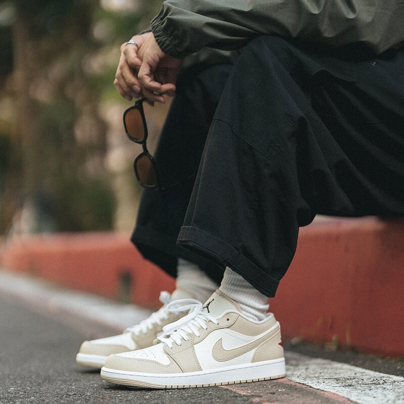 Giày Nike Air Jordan 1 Low SE 'Heavy Tan Leather' FB7168-121 - Ảnh 4