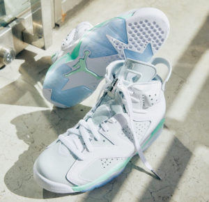 Giay Nike Air Jordan 6 'Mint Foam' DQ4914-103