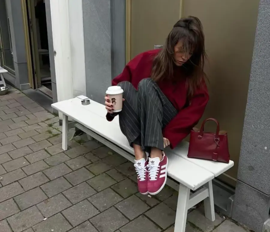 Alternative view of Giày Adidas Gazelle 'Collegiate Burgundy' B41645