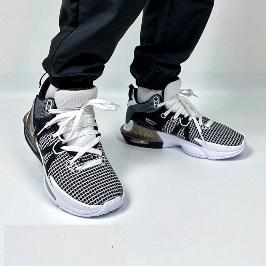 Giày Nike LeBron Witness 7 EP 'White Black' DM1122-100 - Ảnh 2