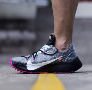 Alternative view of Giày Nike Off-White x Wmns Vapor Street 'Laser Fuchsia' CD8178-001