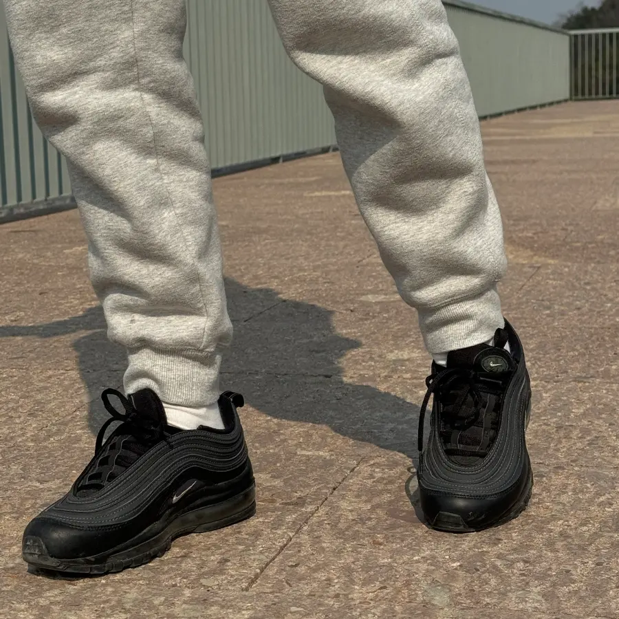 Alternative view of Giày Nike Wmns Air Max 97 'Black Emerald Green' DH0558-001