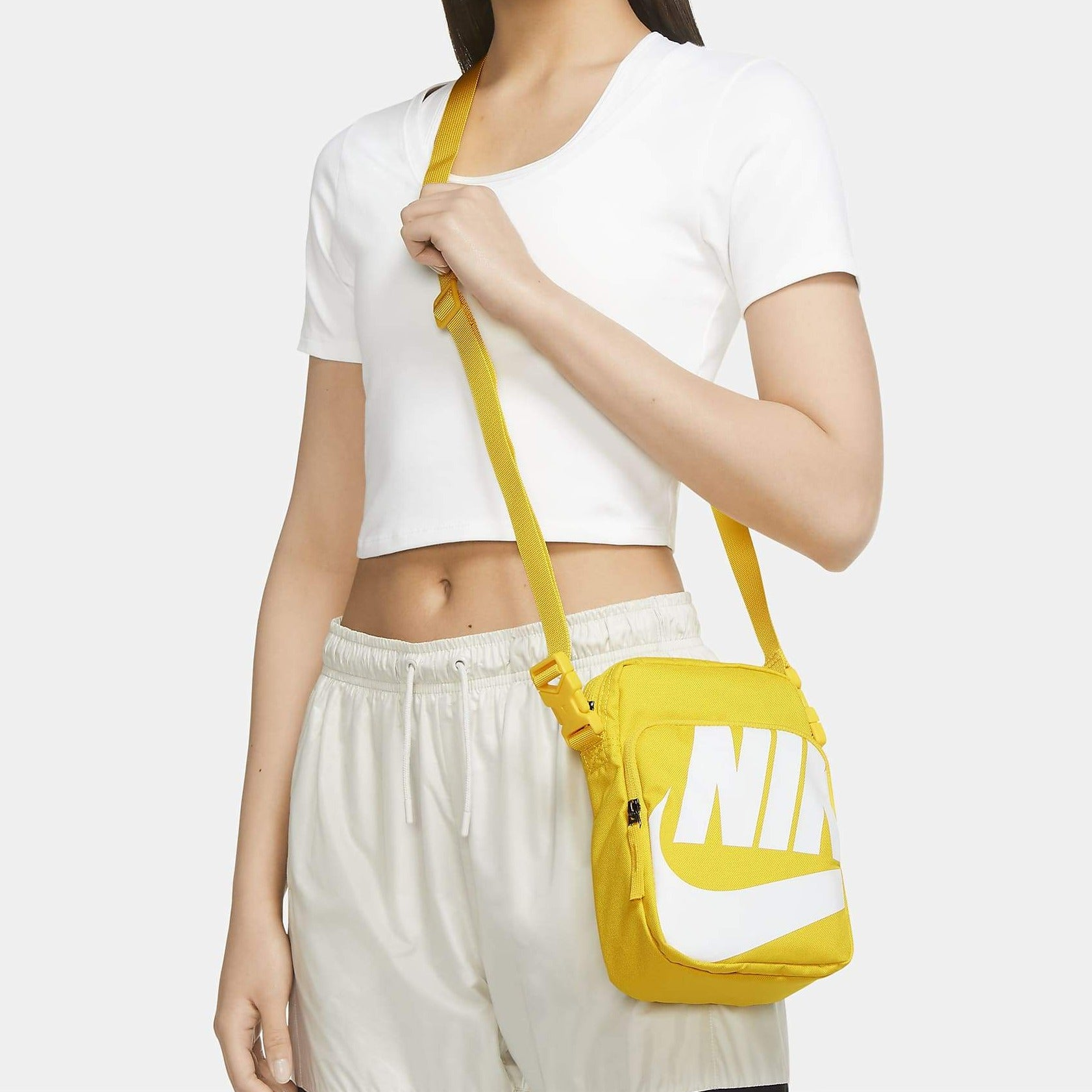 Túi Nike Heritage 2.0 Small Item Yellow White Shoulder Bag BA6344-735 - Ảnh 3