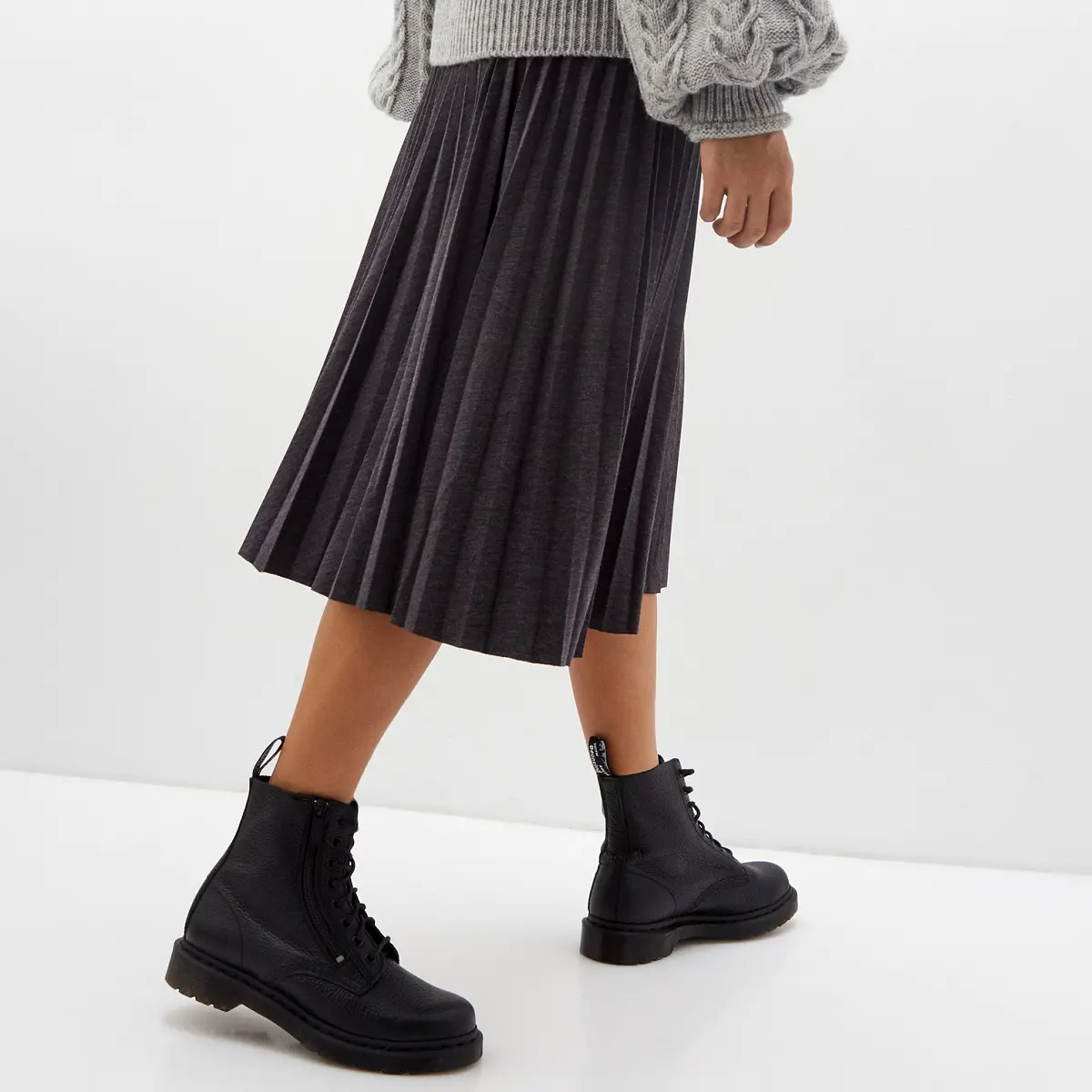 Alternative view of Giày Dr.Martens 1460 Pascal Women's Leather Zipper 'Black' 22008001