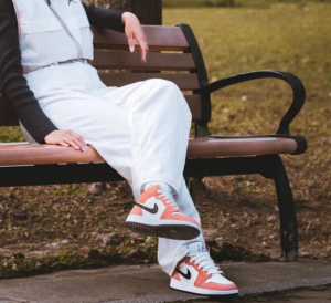 Giay Nike Air Jordan 1 Mid SE 'Orange Suede' DV1336-800