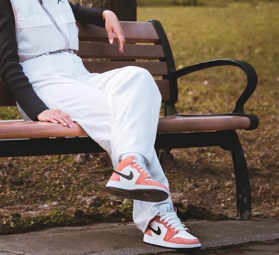 Giay Nike Air Jordan 1 Mid SE 'Orange Suede' DV1336-800