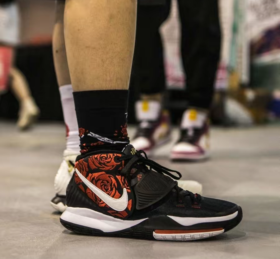 Giày Nike Sneaker Room x Kyrie 6 'Mom Black' DC3269-001 - Ảnh 3