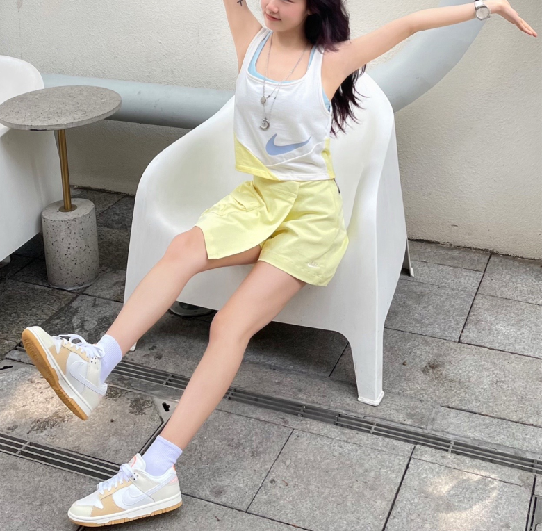 Giay Nike Dunk Low 'If Lost Return To' FJ5475-100