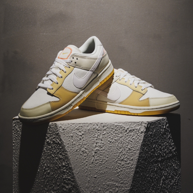 Giay Nike Dunk Low 'If Lost Return To' FJ5475-100