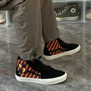Alternative view of Giày Vans Harry Potter x Sk8-Hi 'Gryffindor' VN0A4BV6XK8