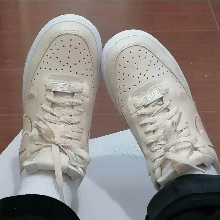 Alternative view of Giày Nike Air Force 1 Strapless Sail DC3590-102