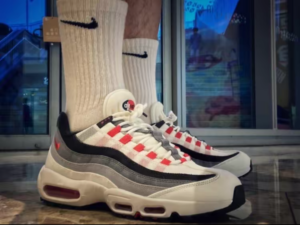 Alternative view of Giày Nike Air Max 95 'Smoke Grey' DH9792-100