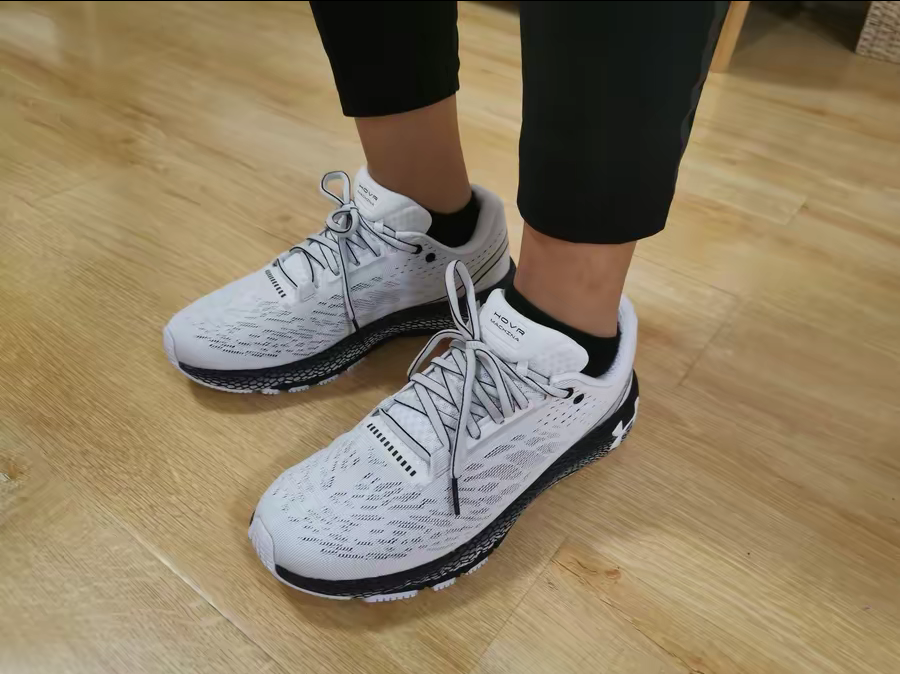 Giày Under Armour HOVR Machina 'White Black' 3021939-103 - Ảnh 4