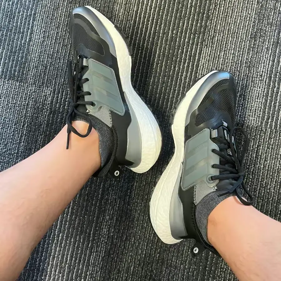Giay Adidas UltraBoost 22 Cold.RDY 'Black Grey' H01175