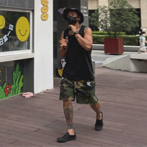 Alternative view of Giày Vans Classic Slip-On 'All Black' VN000EYEBKA