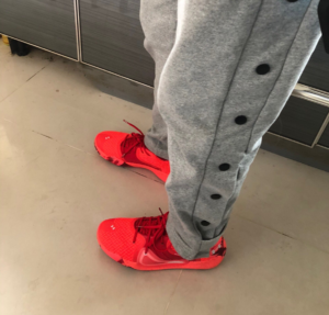 Alternative view of Giày Under Armour Spawn Low II 'Flash Crimson' 3022626-602