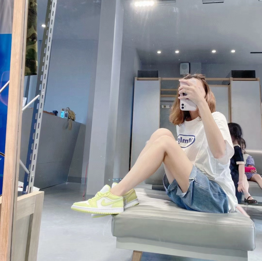 Giày Nike Air Jordan 1 Low 'Limelight' DH9619-103 - Ảnh 4