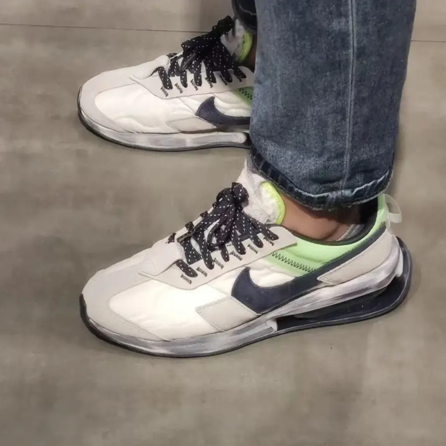 Alternative view of Giày Nike Air Max Pre-Day DO2343-049