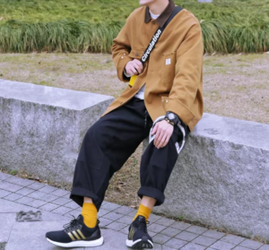 Alternative view of Giày Adidas UltraBoost 4.0 DNA 'Black Gold Metallic' FY9316