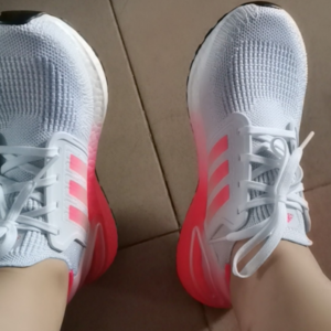 Alternative view of Giày Adidas UltraBoost 20 J 'White Signal Pink' FX0456