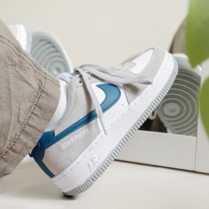 Alternative view of Giày Nike Air Force 1 Low GS Athletic Club DH9597-001