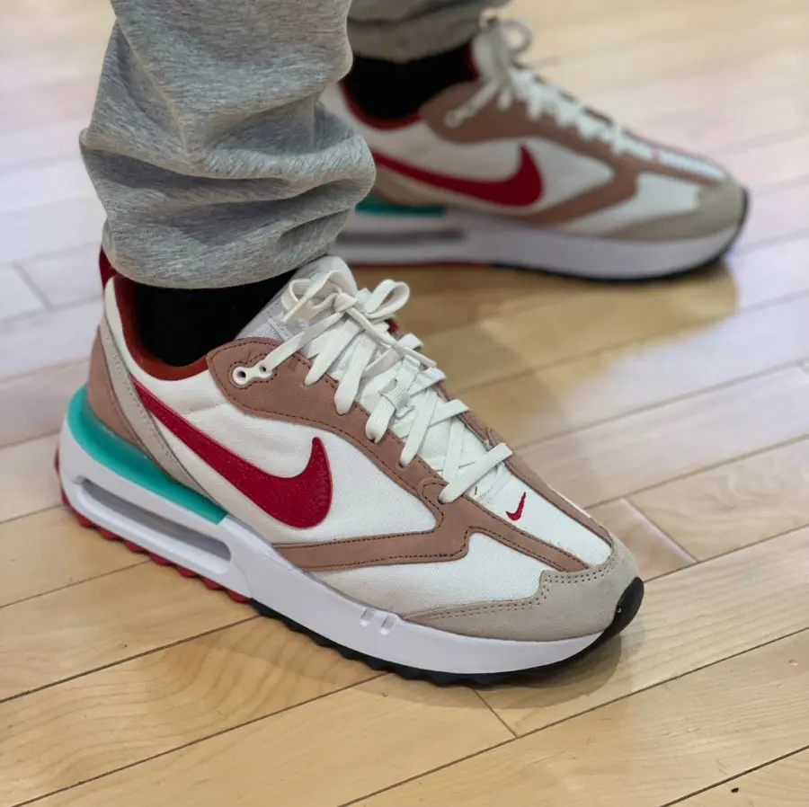 Alternative view of Giày Nike Air Max Dawn Gym Red Sanddrift DQ4976-161