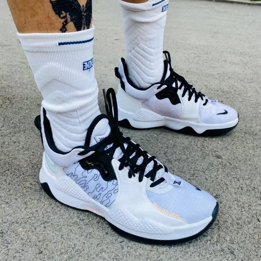 Alternative view of Giày Nike PG 5 'White Black' CW3143-100
