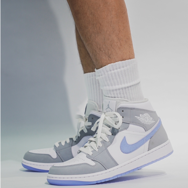 Giày Nike Wmns Air Jordan 1 Mid 'Grey Blue' BQ6472-105 - Ảnh 5