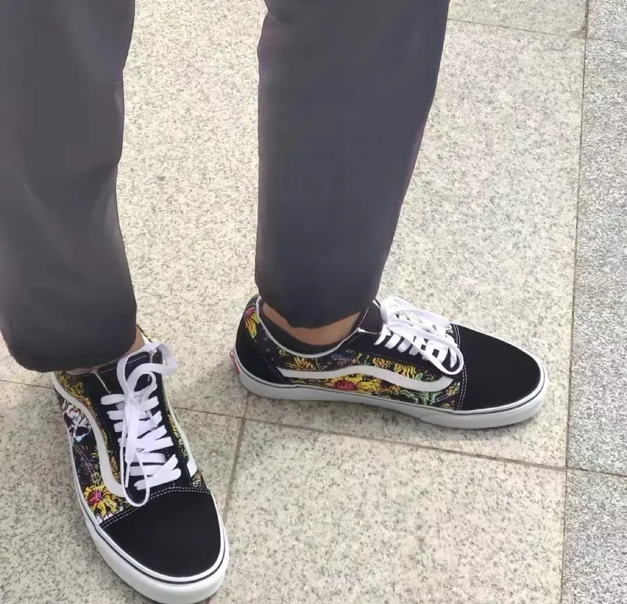 Giay Vans Old Skool 'Black Skull' VN0A7Q2J640