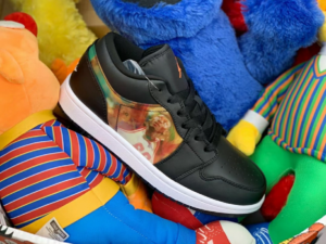 Giay Nike Air Jordan 1 Low GS Hologram 'Black' DR9497-001