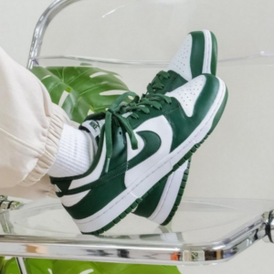 Alternative view of Giày Nike Dunk Low 'Michigan State' DD1391-101