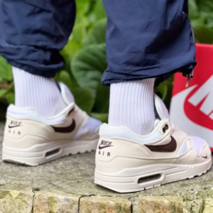 Giay Nike Air Max 1 'Sail Ironstone' DZ4494-100