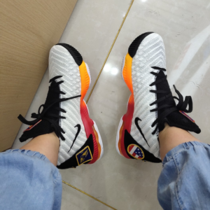 Alternative view of Giày Nike LeBron 16 GS 'Space Travel' AQ2465-188